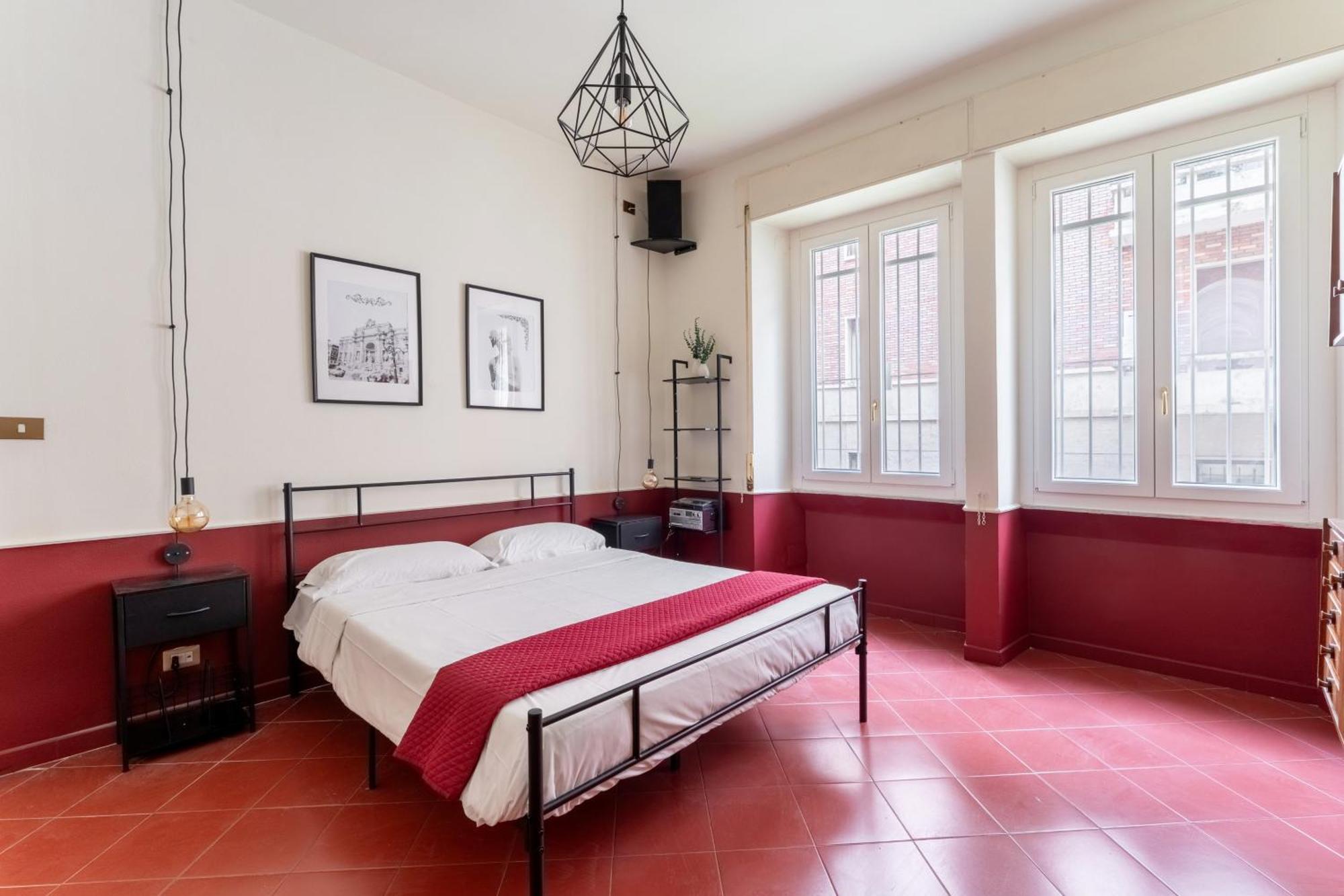 Apartment Maroon Flat Colosseo, 800 Mt From Amphitheater