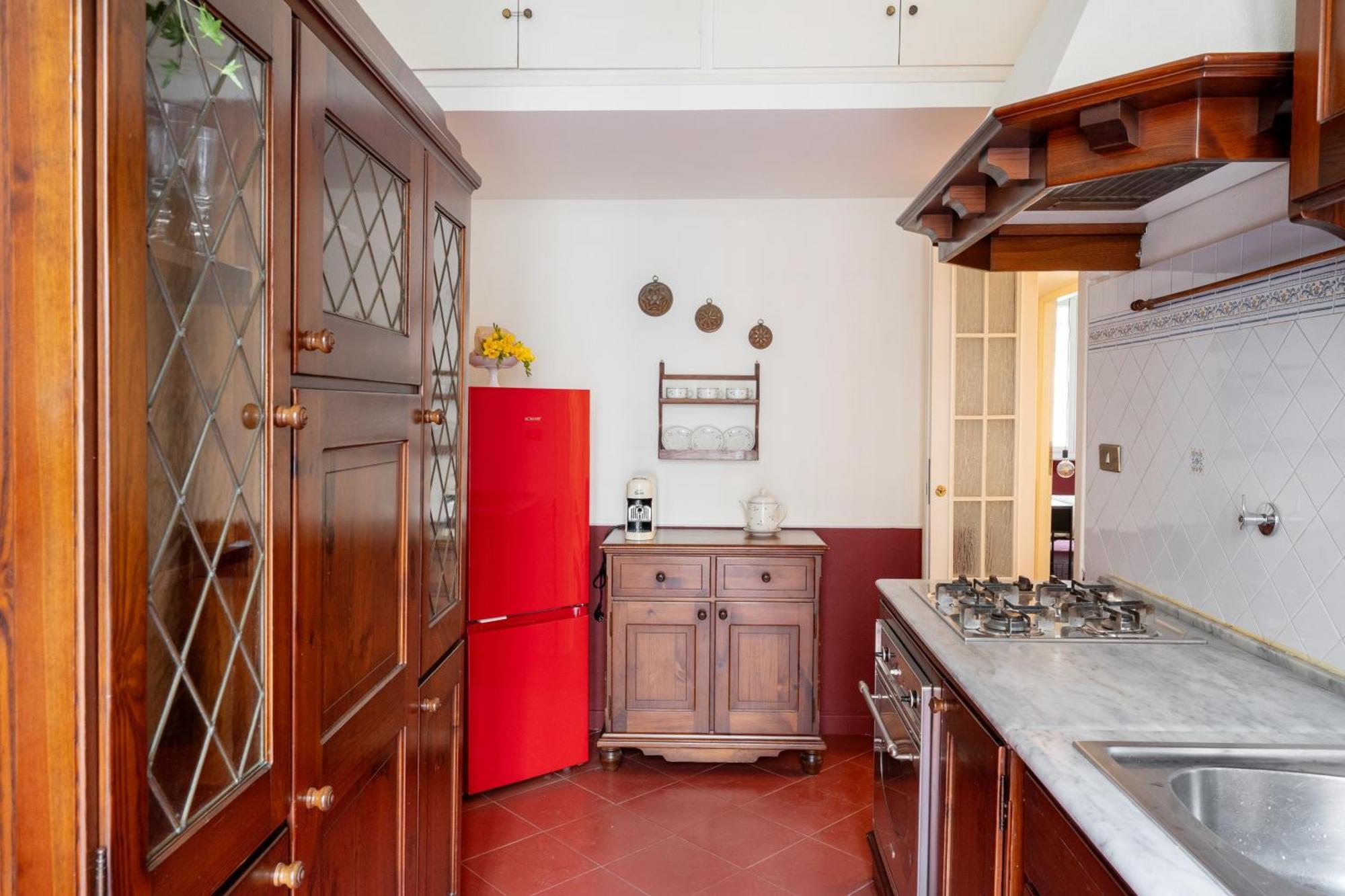 Apartment Maroon Flat Colosseo, 800 Mt From Amphitheater